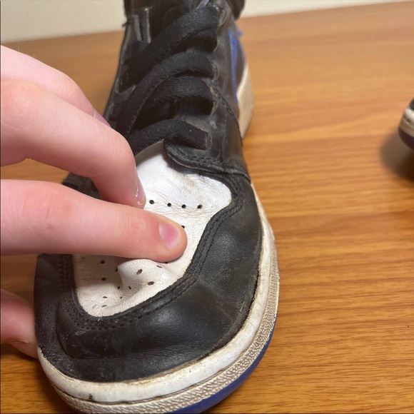 Jordan 1 FlyEase - Picture 8 of 9